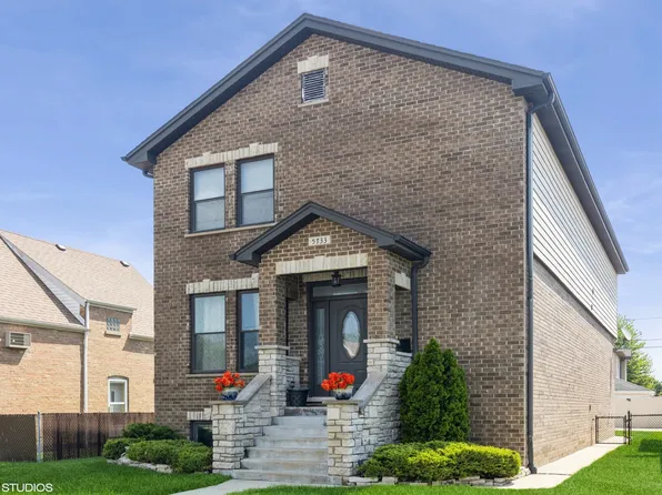 5733 S Neenah Ave, Chicago, IL 60638