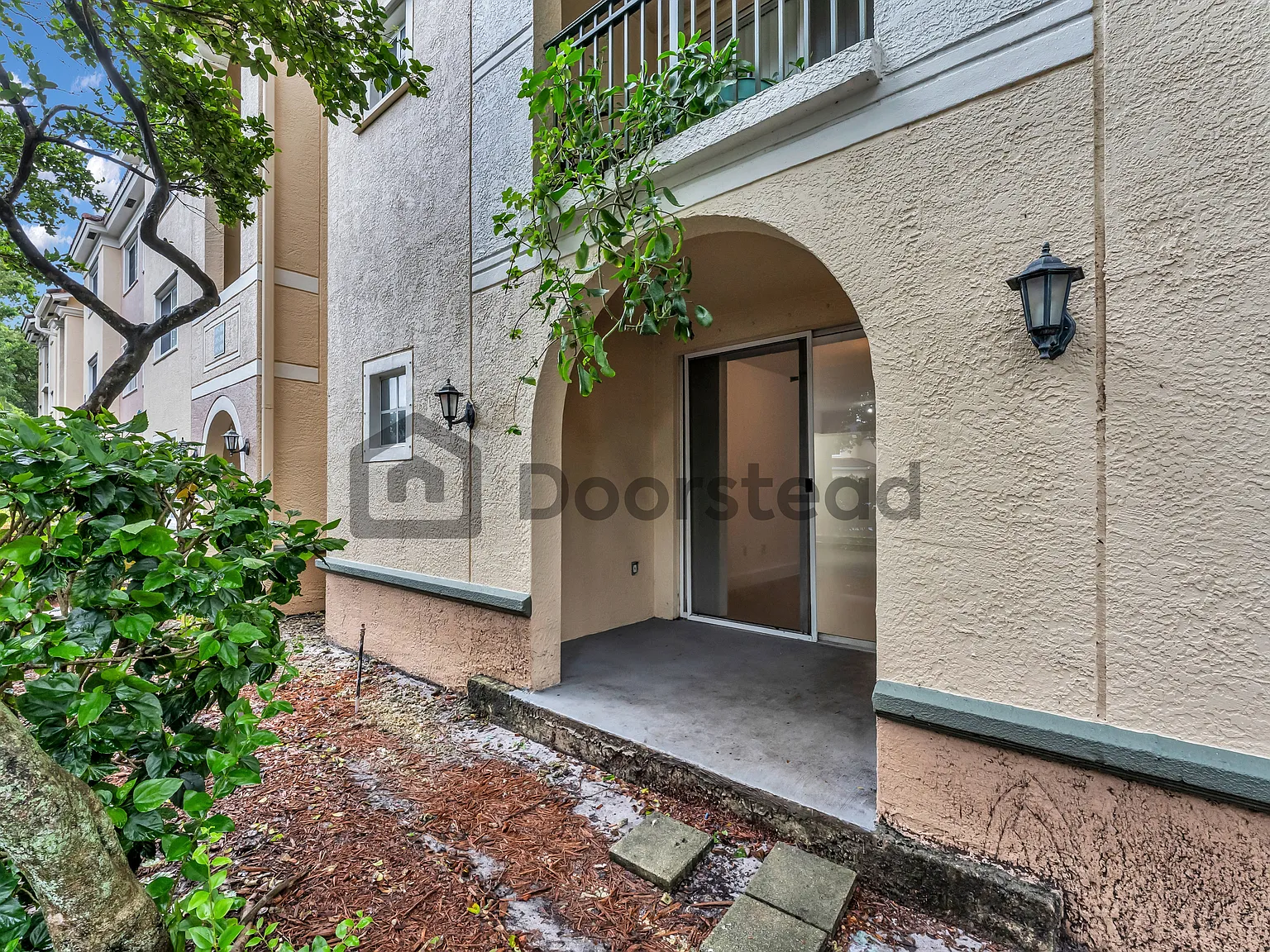2 bed, 2.0 bath, 1080 sqft, $2,300 — Photo 3