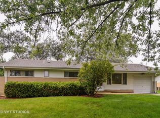 260 Payson St, Hoffman Estates, IL 60169