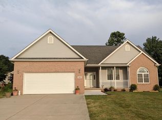 340 Deerfield Rd, Valparaiso, IN 46383