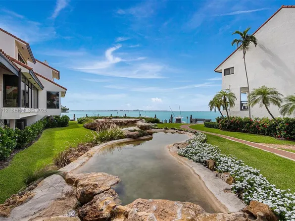 2000 S Bayshore Dr APT 69, Miami, FL 33133