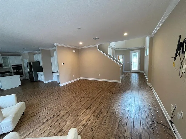 2745 Peony Dr — Photo 7