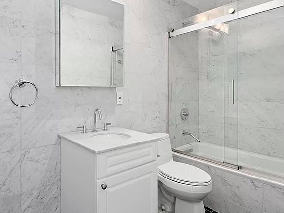 4th image of 361 E 50th St APT 5B