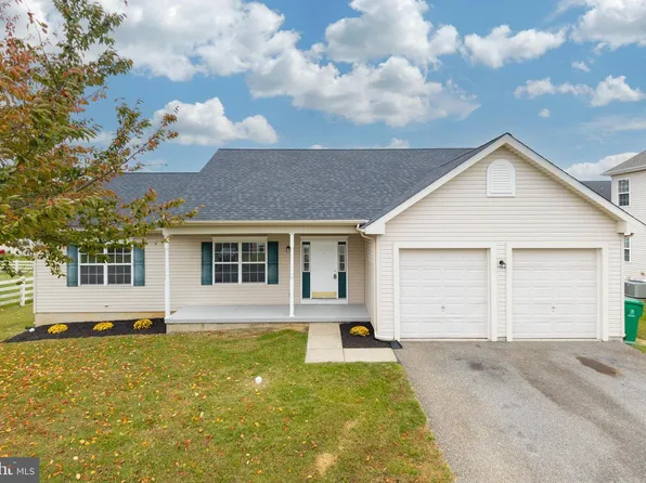 97 Needham Dr, Smyrna, DE 19977