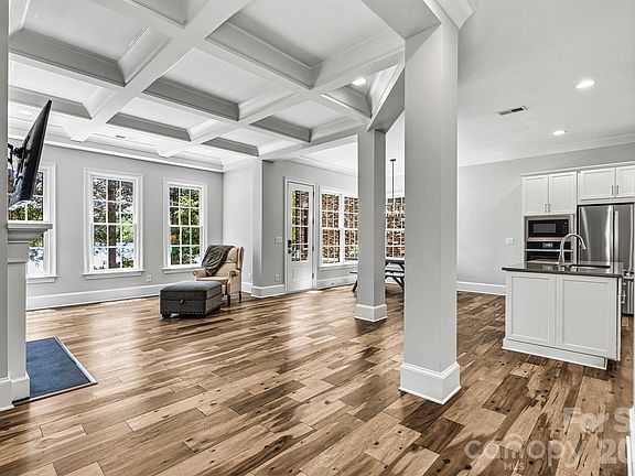 4th image of 318 Ambleside Village Ln