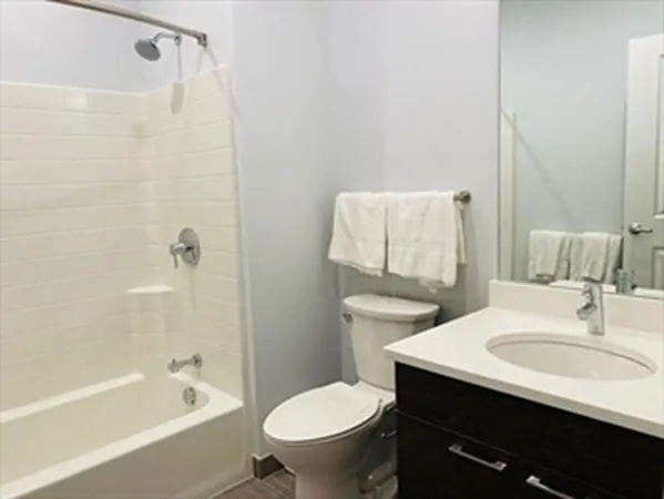 Studio, 542 sqft, $3,600 — Photo 2