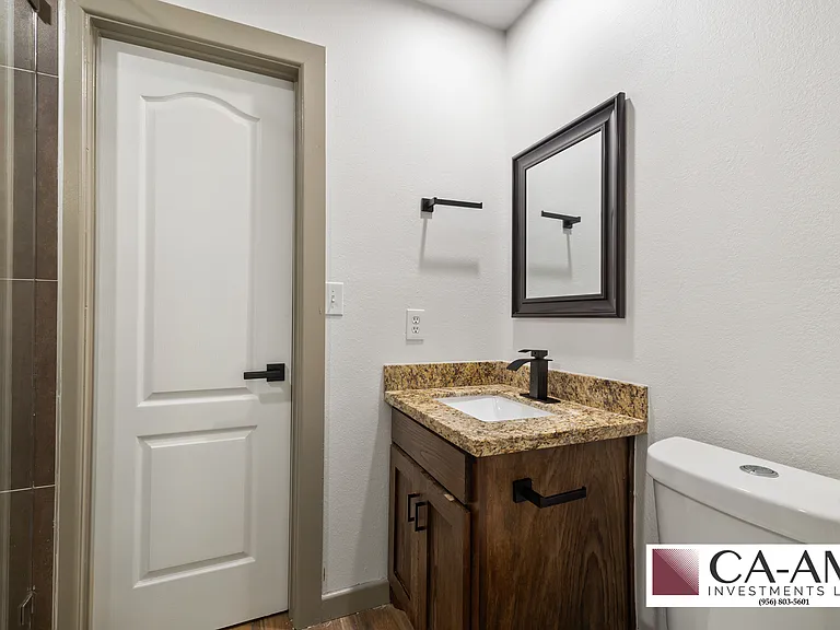 405 N G St #2 — Photo 6