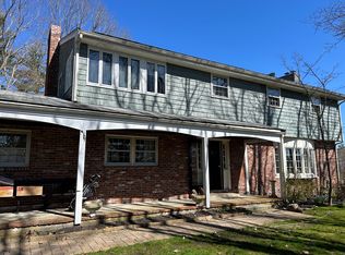 11 Pickman Rd, Beverly, MA 01915