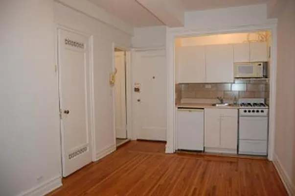 Sold by Bond New York | media 1