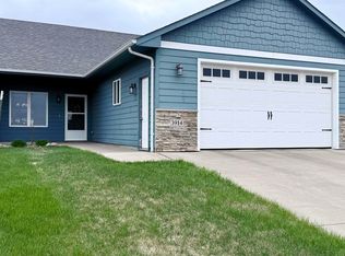 3914 E Brewster St, Sioux Falls, SD 57108
