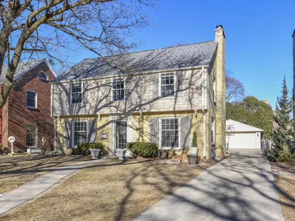 9510 Harding BOULEVARD, Wauwatosa, WI 53226