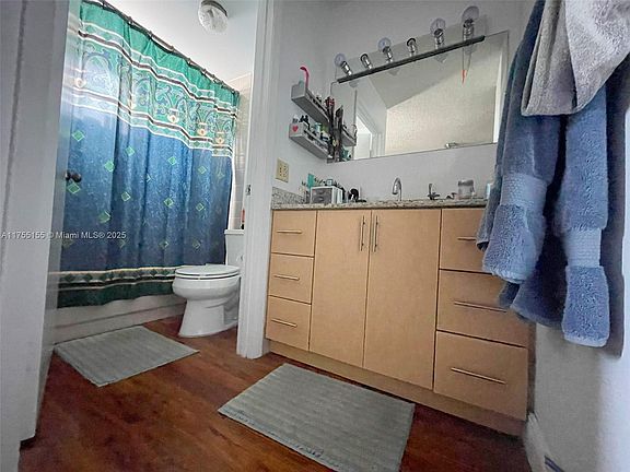 5th image of 821 Euclid Ave APT 403