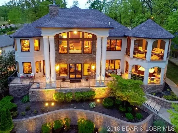 1245 Darwin Dr, Osage Beach, MO 65065