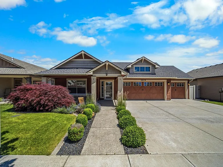 20119 E Glenbrook Ave — Photo 43