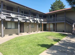 720 N 5th Ave APT 1, Yakima, WA 98902