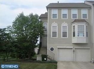 22 Almond Ct, Lafayette Hill, PA 19444