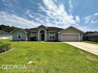 102 Camellia Ct, Kingsland, GA 31548