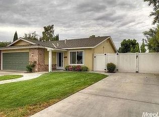 1018 Manor Dr, Ripon, CA 95366