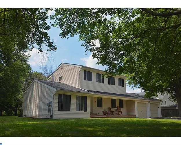 3 Barkley Ct photo 1