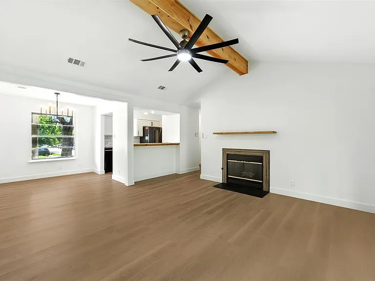 8520 Bradford Dr — Photo 4