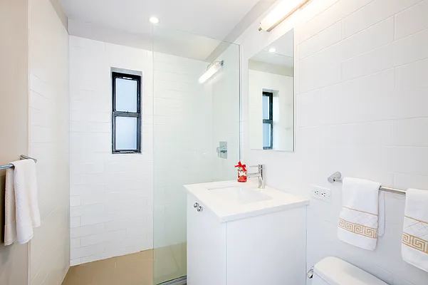 Sold by Compass | media 5