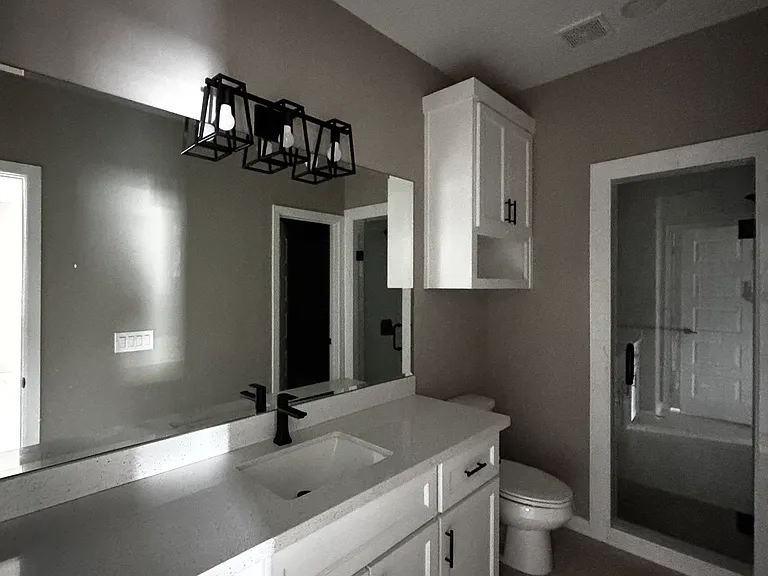 2202 N Hester St #2 — Photo 7