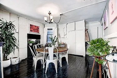 Rented by Urbane Brokerage