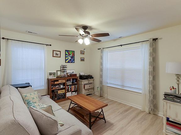 4th image of 3609 Bar Harbor Way