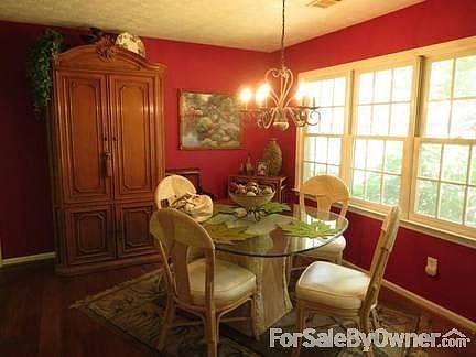 Kitchen
						:
						Kitchen