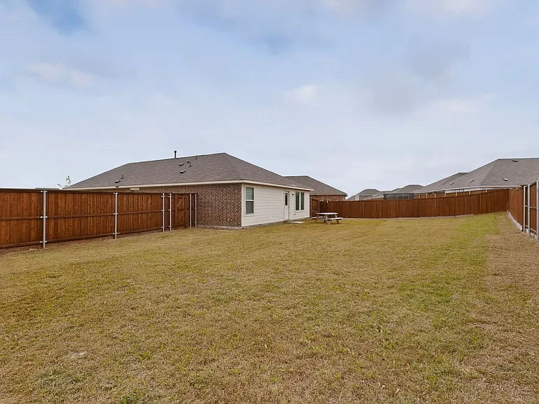 1430 Everett Gardens Way — Photo 36