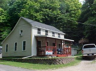 324 Ash St, Mc Gregor, IA 52157