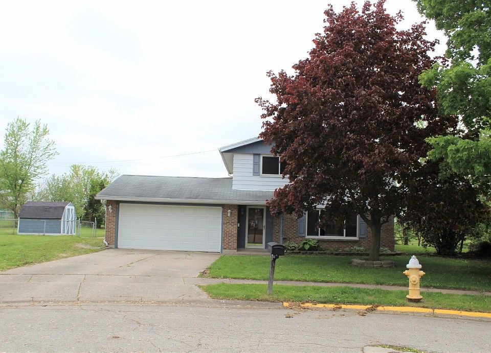 1st image of 16 Sioux Ct