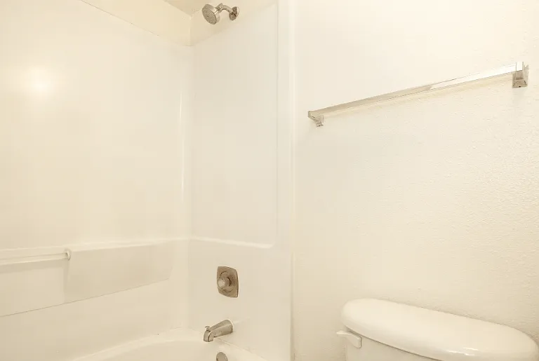The Summit Apartments — Photo 2
