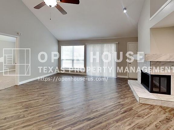 3rd image of 3006 Sierra Dr