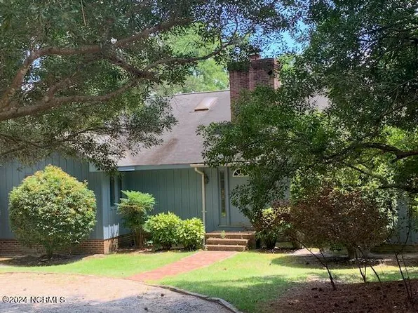 357 Old Dewberry Lane, Southern Pines, NC 28387