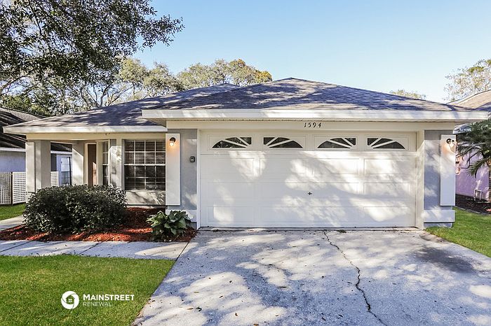 1st image of 1594 Royal Oaks Dr