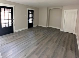 5718 Beacon St, Pittsburgh, PA 15217