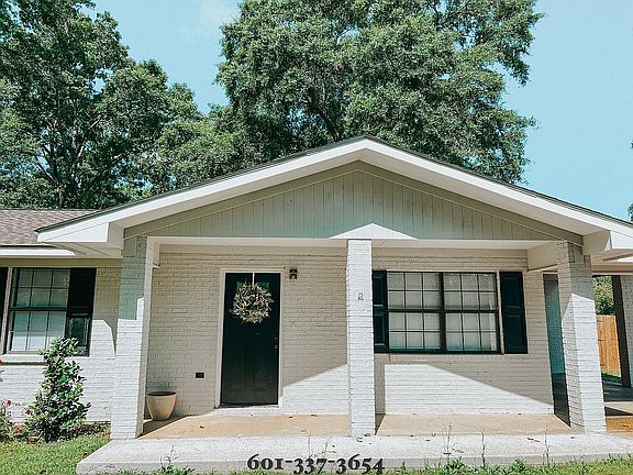 2nd image of 427 McVay Dr