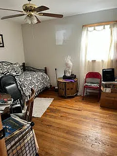 E 86th Pl — Photo 10