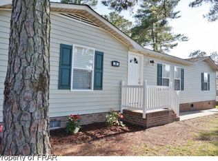 59 Old English Ln, Spring Lake, NC 28390