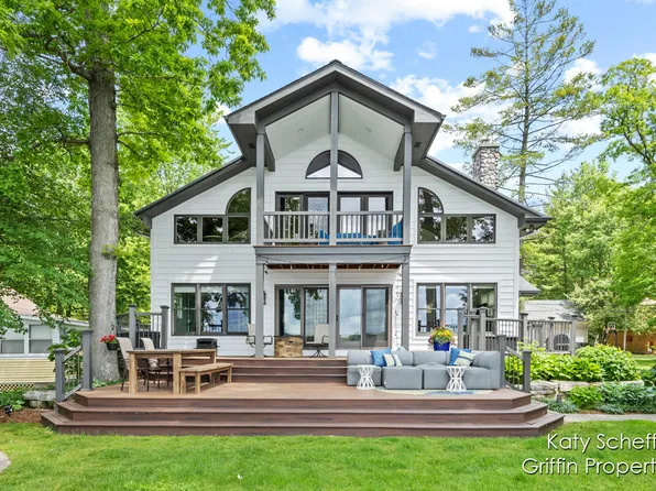 3135 N Grand Ave, Pierson, MI 49339