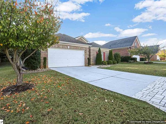 3rd image of 816 Palomino Ct
