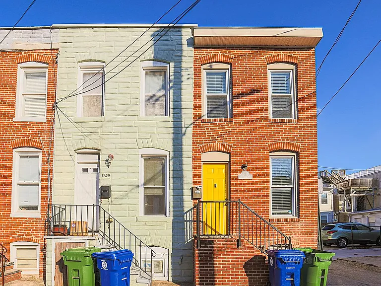 1737 Olive St — Photo 1