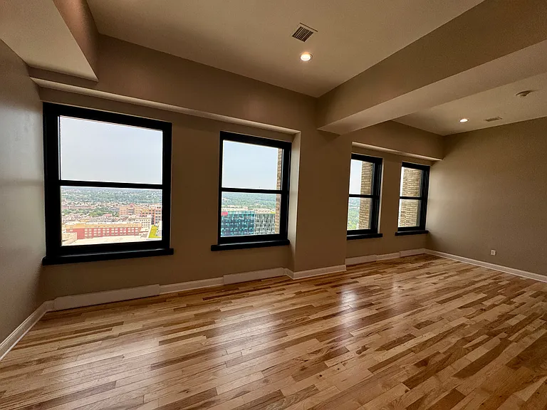 2 N 9th St #1903 — Photo 11