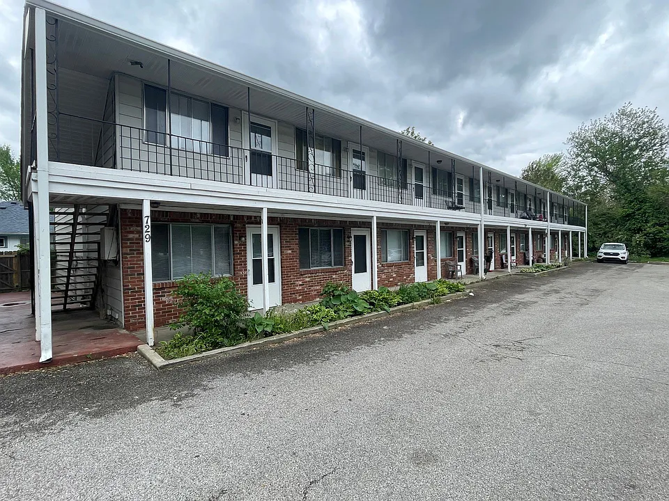 729 W Dixie St