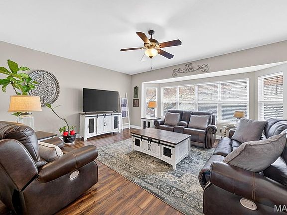 5th image of 5563 Mirasol Manor Way