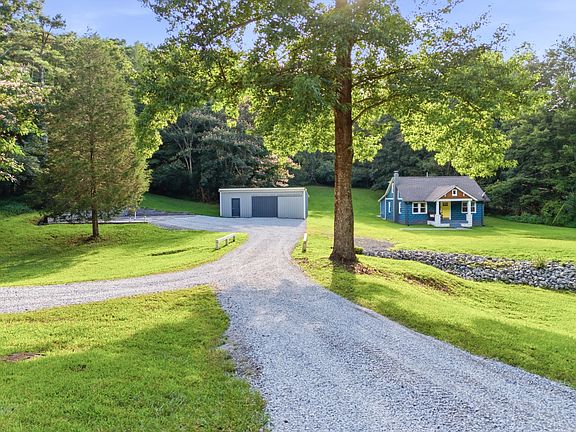 3rd image of 1199 Hillcrest Rd