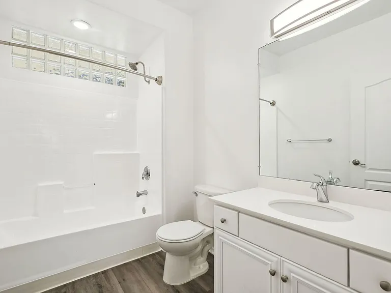 2245 Beverly Glen — Photo 129