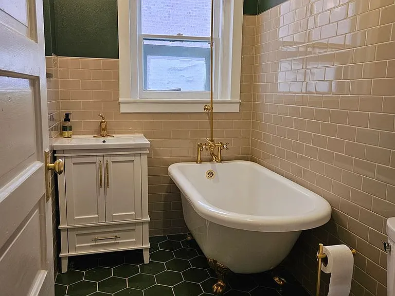 1137 N Sherman St #14 — Photo 28