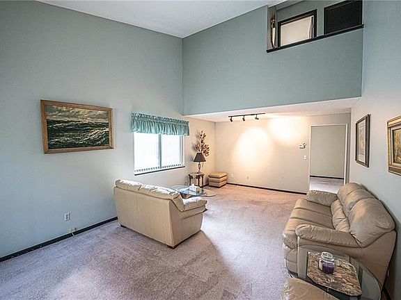 4th image of 9676 Abbeyshire Way Unit 9676